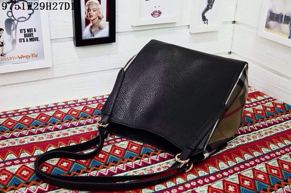 Burberry Handbags AAA-004