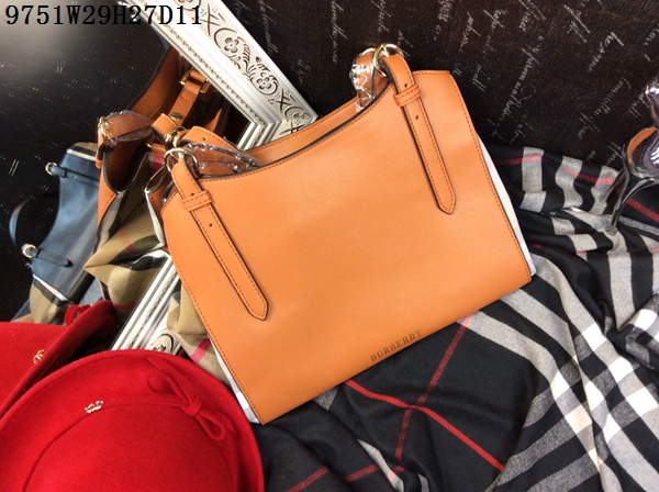 Burberry Handbags AAA-006