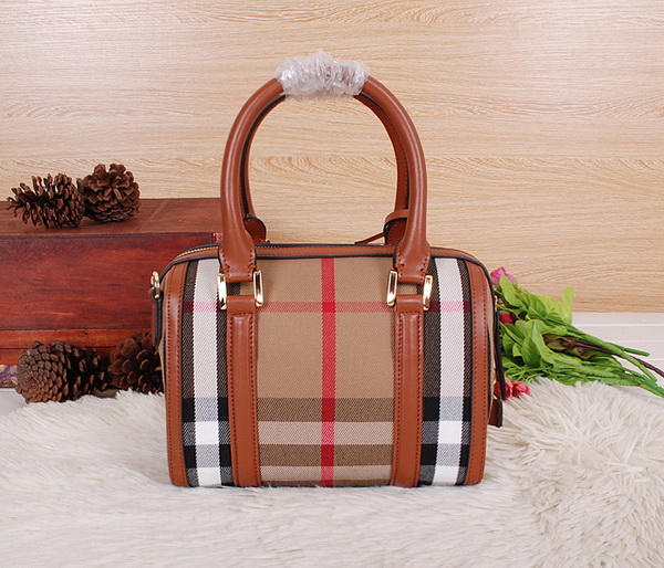 Burberry Handbags AAA-021