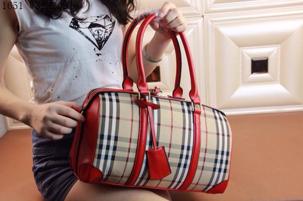 Burberry Handbags AAA-032