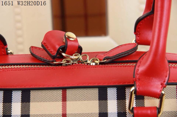 Burberry Handbags AAA-032