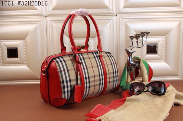 Burberry Handbags AAA-032