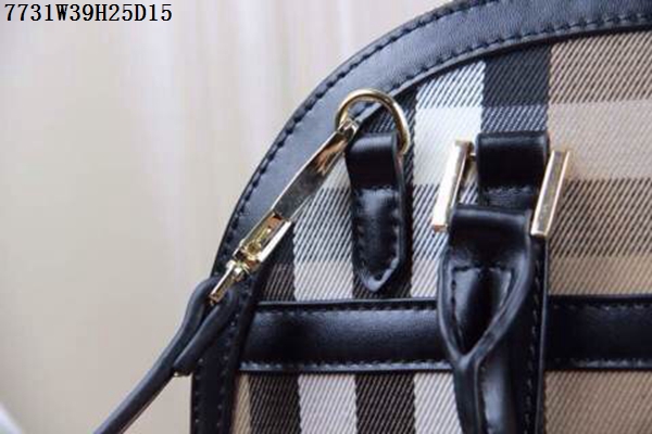 Burberry Handbags AAA-052