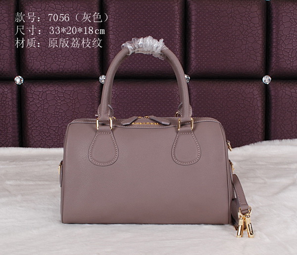 Burberry Handbags AAA-058