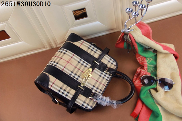 Burberry Handbags AAA-062