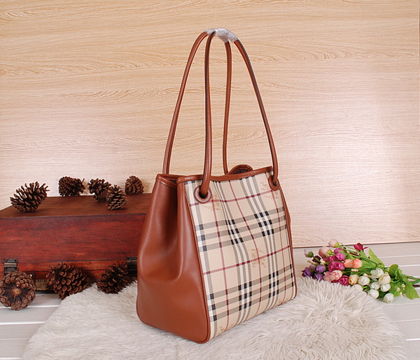 Burberry Handbags AAA-078