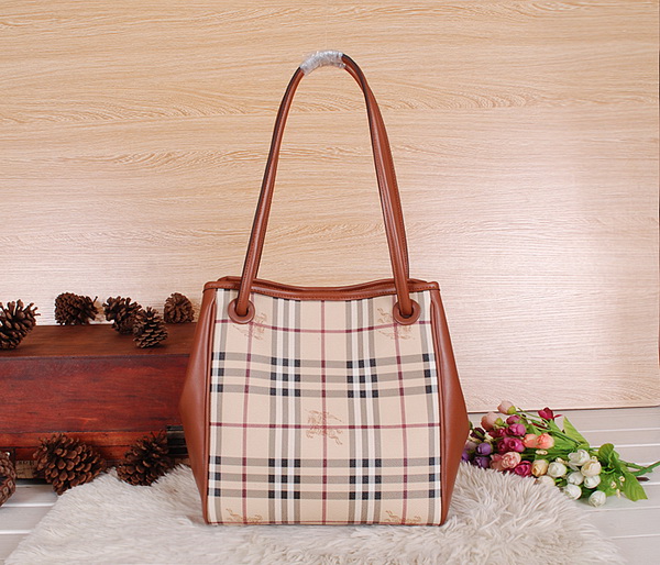 Burberry Handbags AAA-078