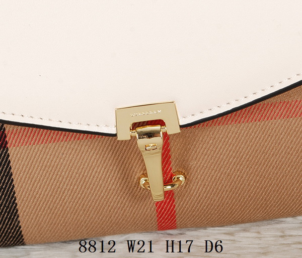 Burberry Handbags AAA-079