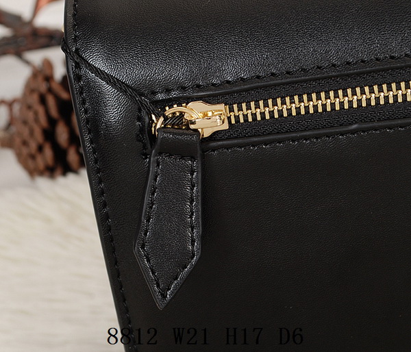 Burberry Handbags AAA-079