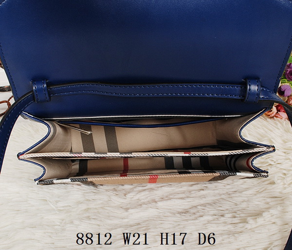 Burberry Handbags AAA-082