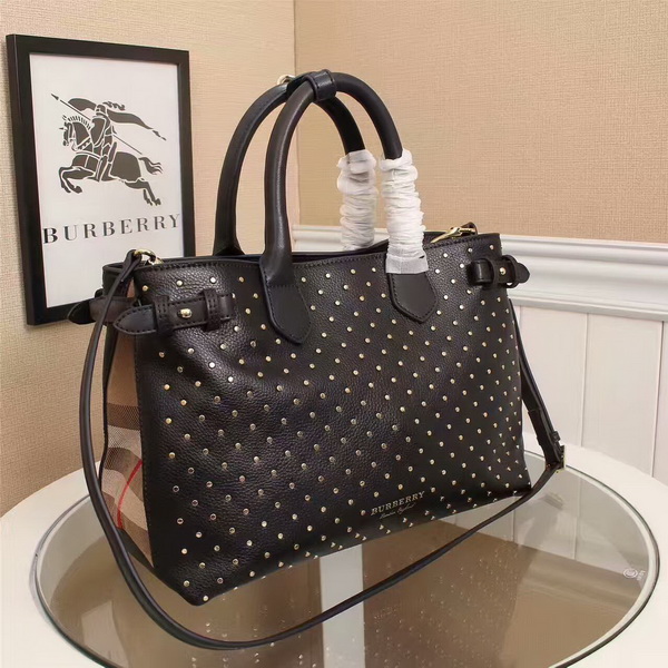 Burberry Handbags AAA-092