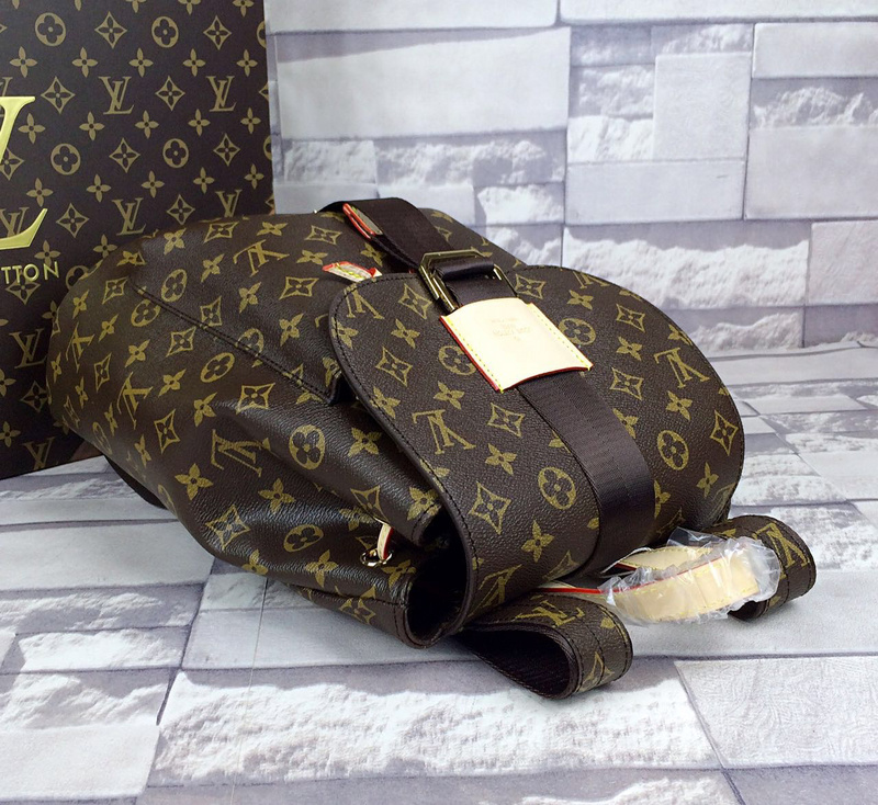 LV Backpack 1:1 Quality-017