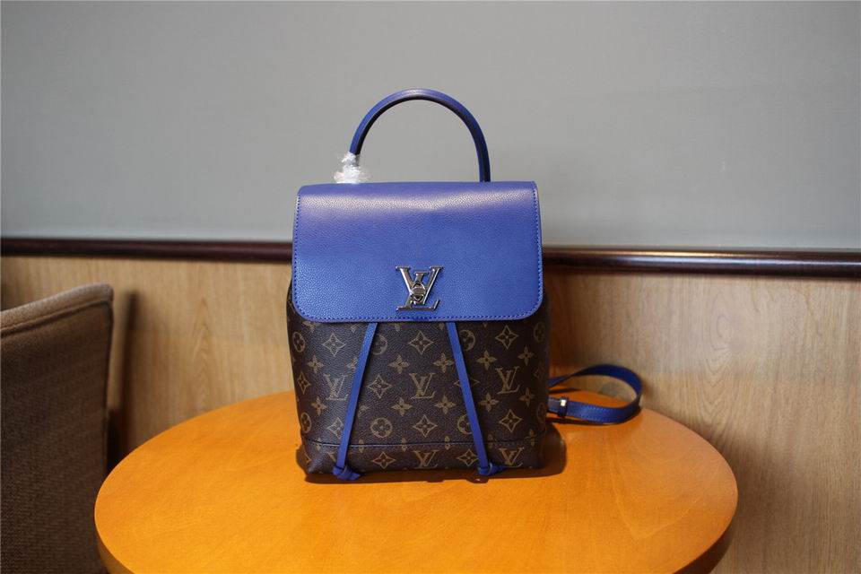 LV Backpack 1:1 Quality-055