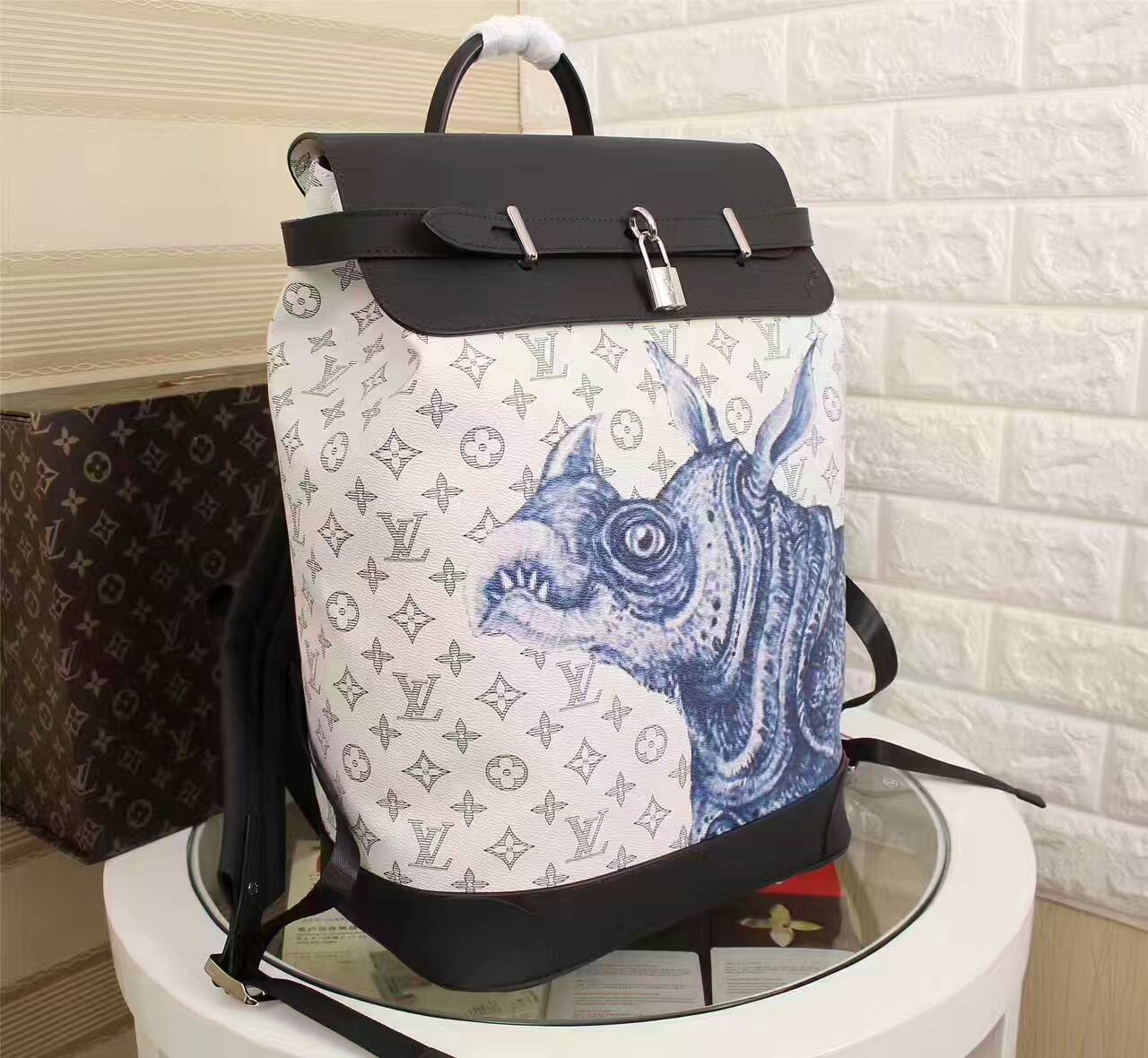 LV Backpack 1:1 Quality-126