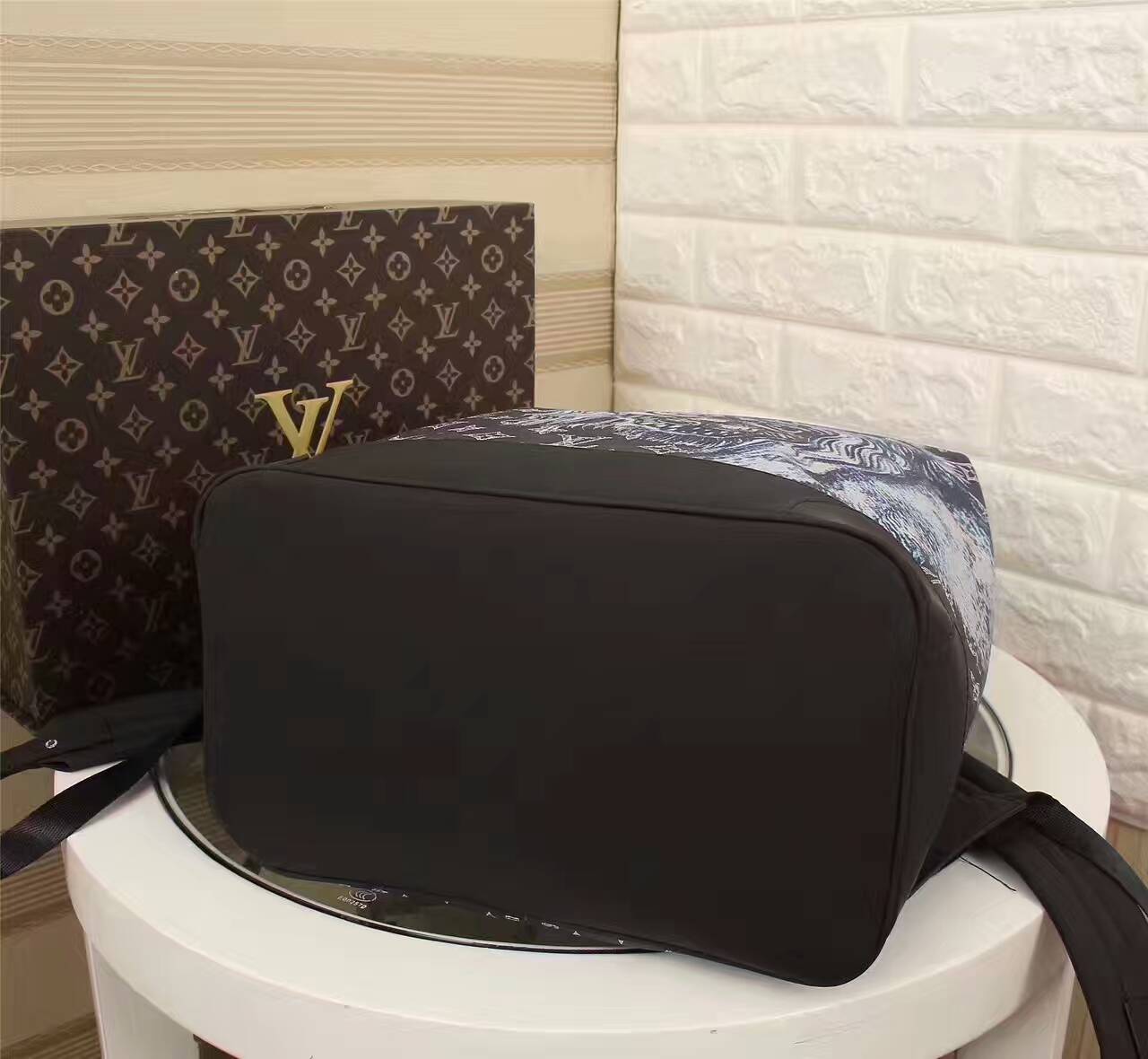 LV Backpack 1:1 Quality-127