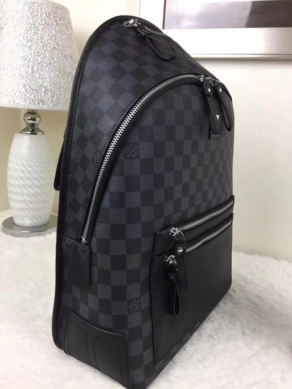 LV Backpack 1;1 Quality-133