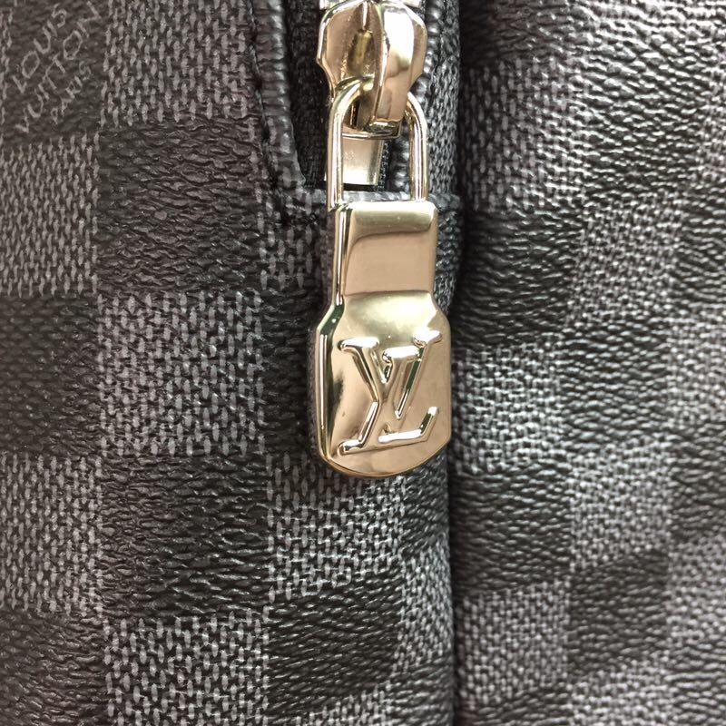 LV Backpack 1;1 Quality-137