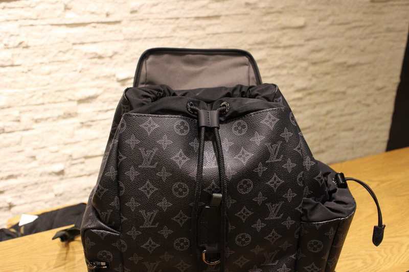 LV Backpack 1;1 Quality-140