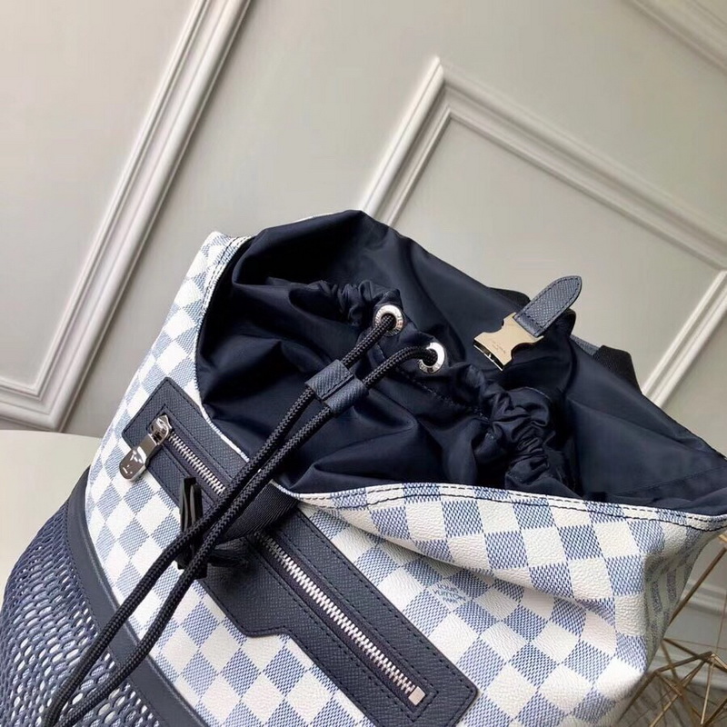 LV Backpack 1;1 Quality-142