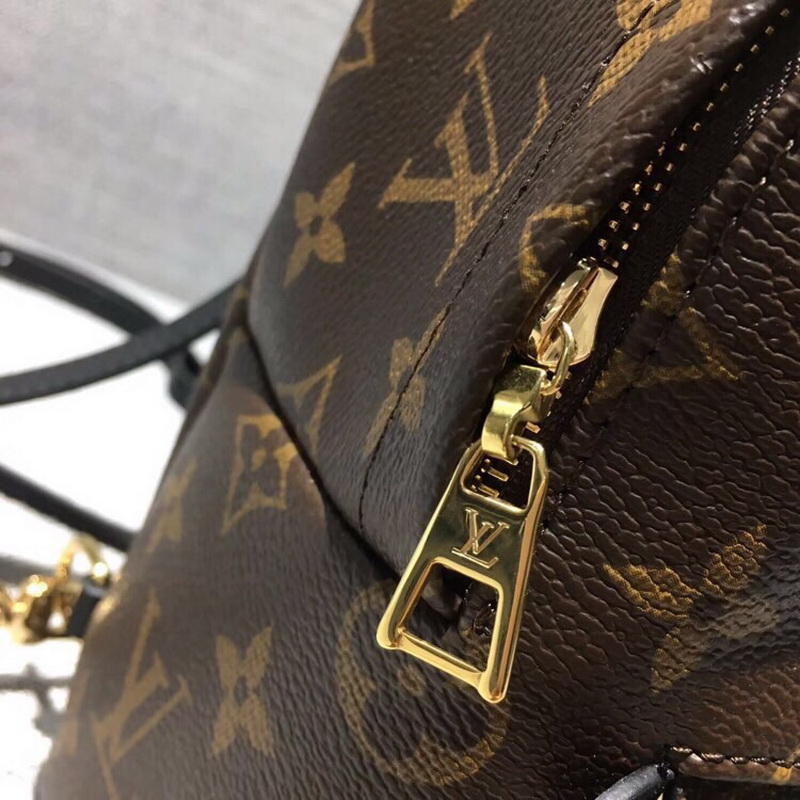 LV Backpack 1;1 Quality-148