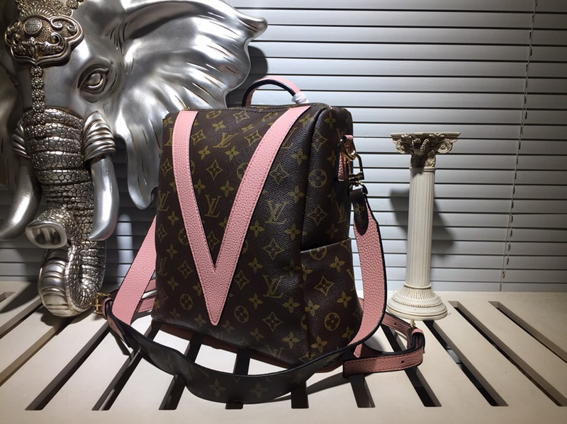 LV Backpack 1;1 Quality-151