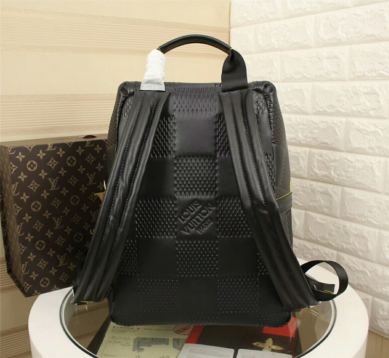 LV Backpack 1;1 Quality-160