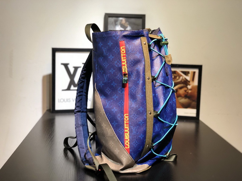 LV Backpack 1;1 Quality-162