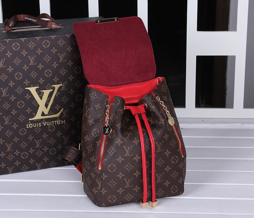 LV Backpack 11 Quality-021