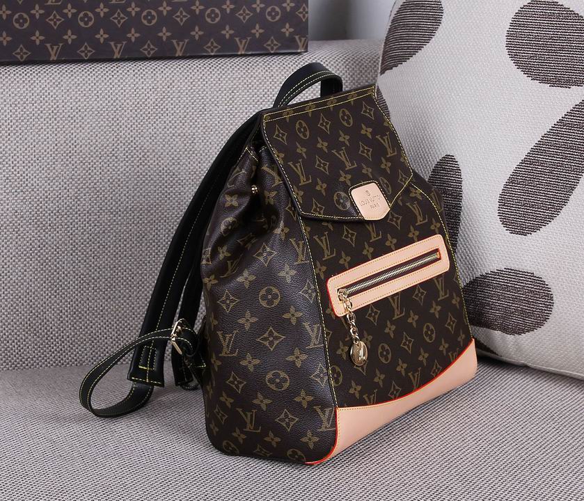 LV Backpack 11 Quality-026