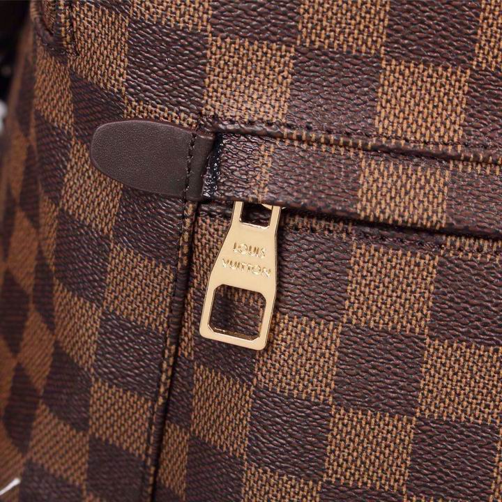 LV Backpack 11 Quality-027