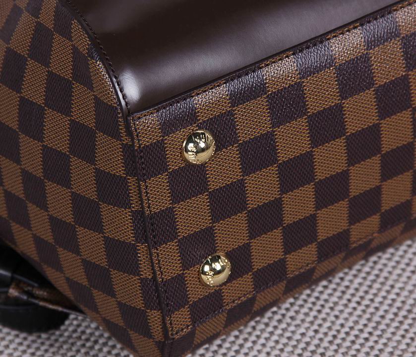 LV Backpack 11 Quality-028