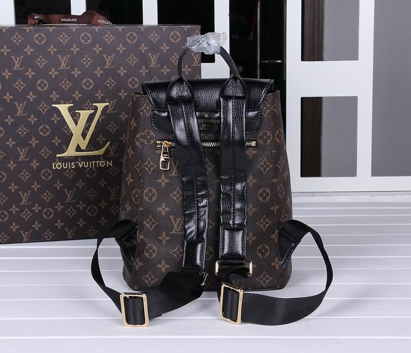 LV Backpack 11 Quality-028