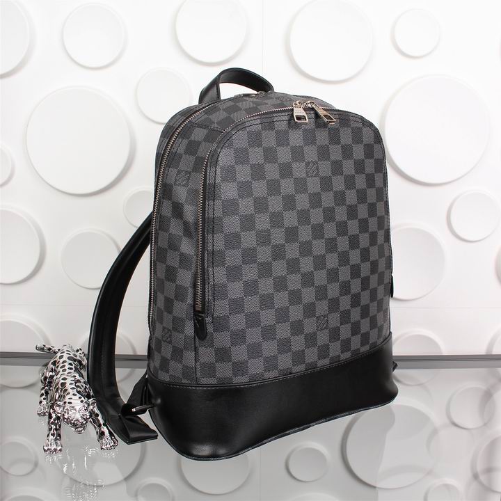 LV Backpack 11 Quality-032