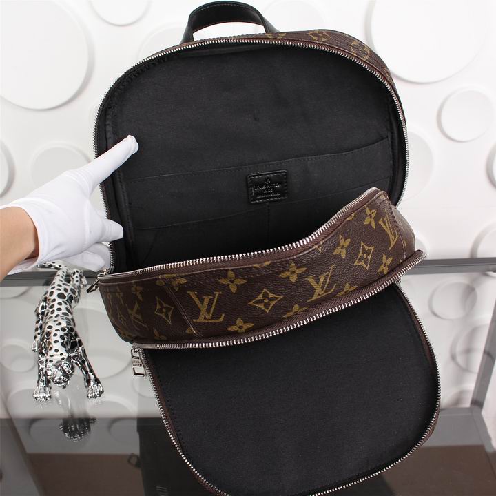 LV Backpack 11 Quality-033