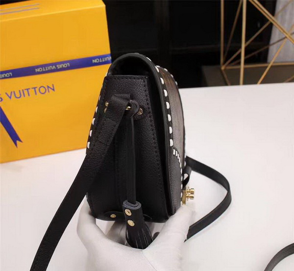 LV Hangbags AAA-021