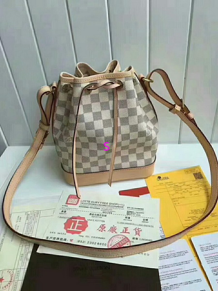 LV Hangbags AAA-115