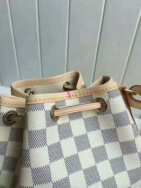 LV Hangbags AAA-115