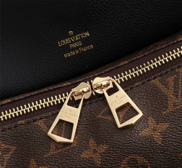 LV Hangbags AAA-333