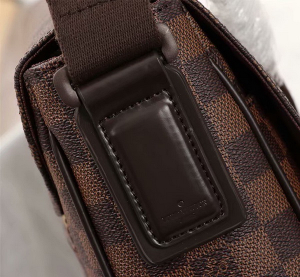 LV Men Hangbags AAA-006