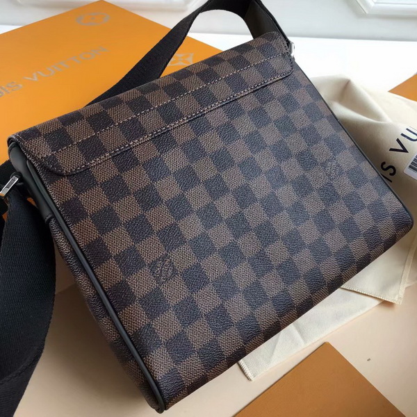 LV Men Hangbags AAA-010