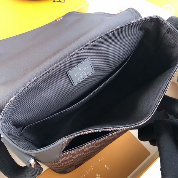 LV Men Hangbags AAA-010