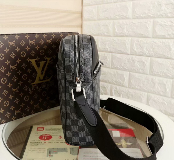 LV Men Hangbags AAA-012