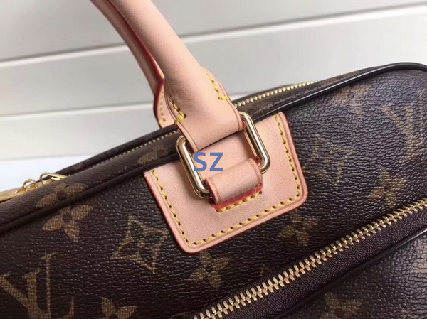 LV Men Hangbags AAA-016