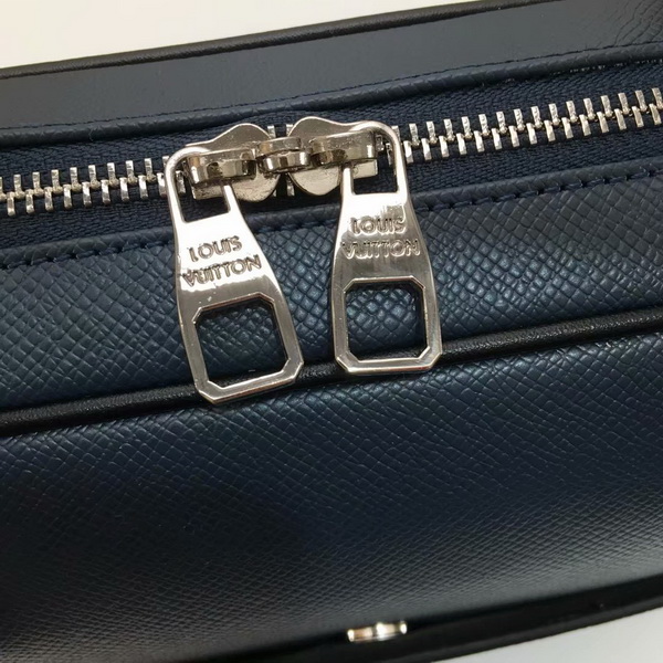 LV Men Hangbags AAA-017