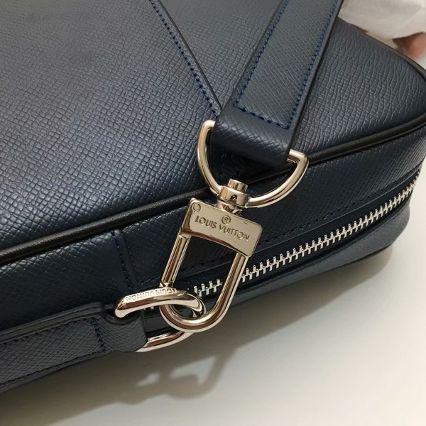 LV Men Hangbags AAA-017