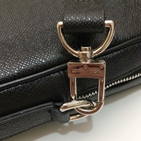 LV Men Hangbags AAA-018