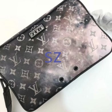 LV Men Hangbags AAA-027