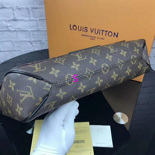 LV Men Hangbags AAA-037