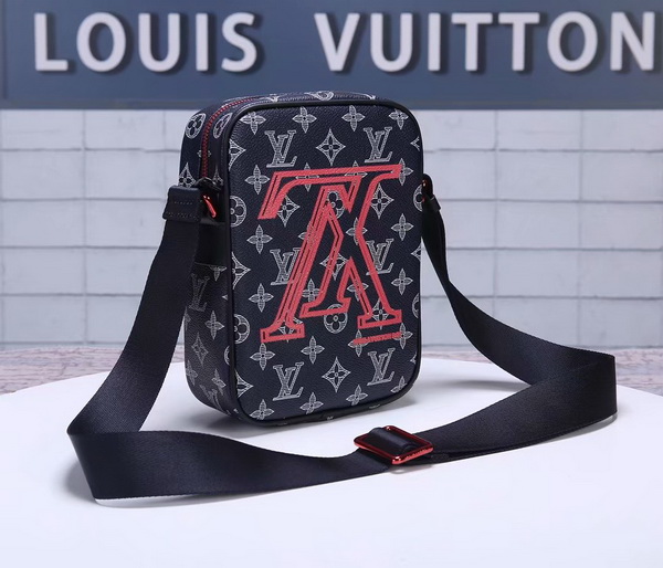 LV Men Hangbags AAA-039