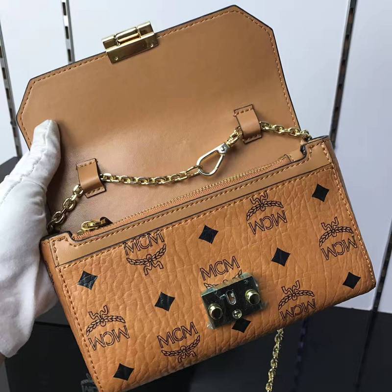 MCM Handbag AAA quality-010